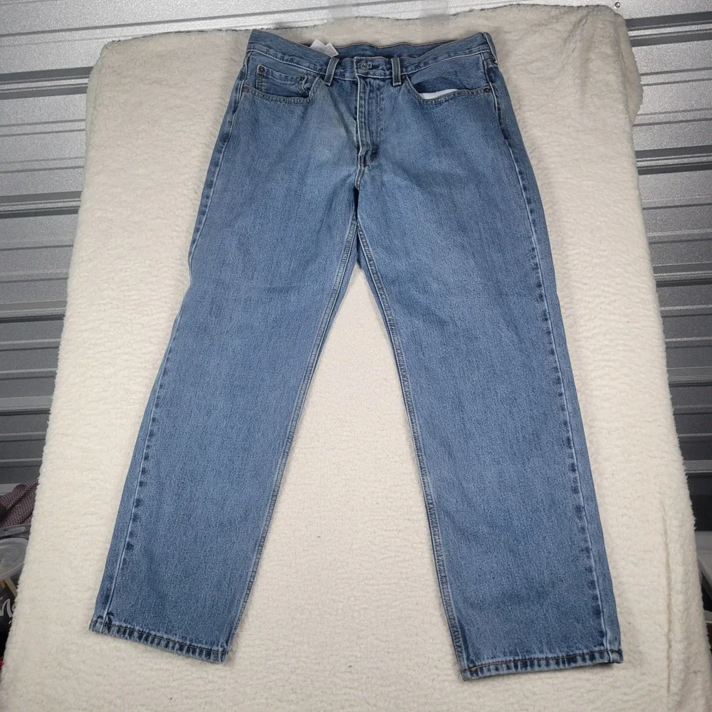 Levis levi 550